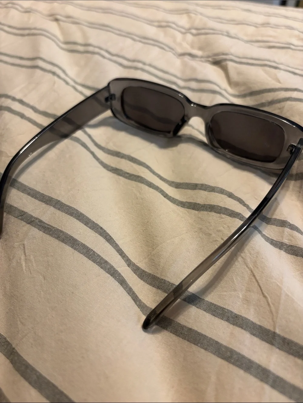 Rectangular Smoke Sunglasses - Black